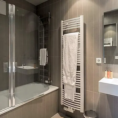 Apartmanhotel Four Stars 4*