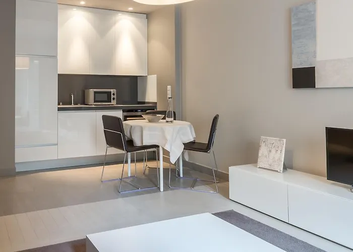 Four Stars Aparthotel 4*